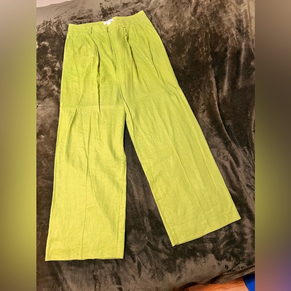 Two piece set - Picture 2 of 4